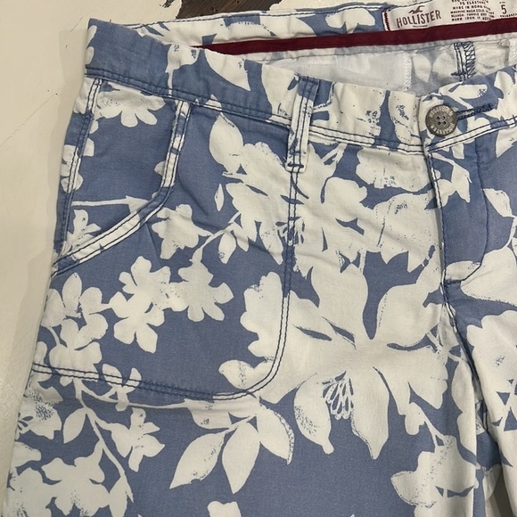 Hollister floral print Bermuda shorts 5 - Picture 2 of 8